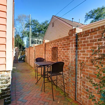 Coral Cottage Savannah Exterior photo